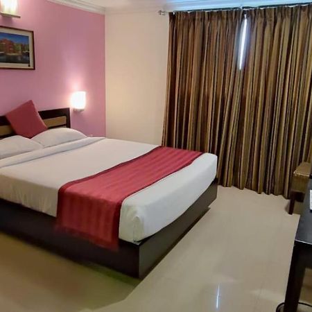 Shilton Suites Bangalore Ngoại thất bức ảnh