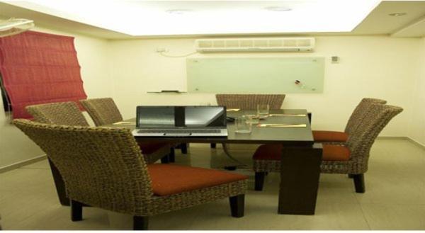 Shilton Suites Bangalore Kinh doanh bức ảnh