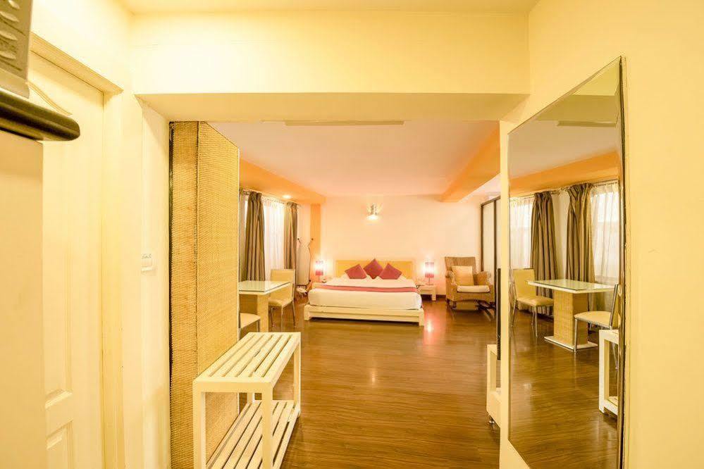 Shilton Suites Bangalore Ngoại thất bức ảnh
